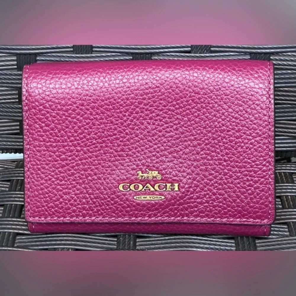 Coach Pebbled Leather Compact Wallet - Fuchsia Pink